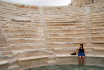 Jo steps